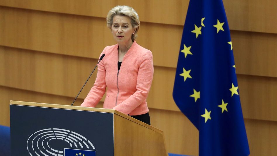 Évet értékelt az Európai Bizottság elnöke