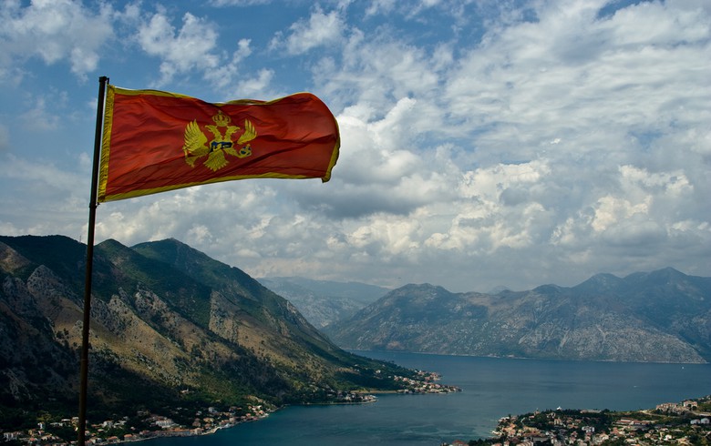 Montenegró újabb korlátozásokat vezet be