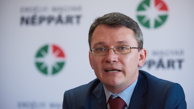 20 év után újra magyar polgármestere van Marosvásárhelynek