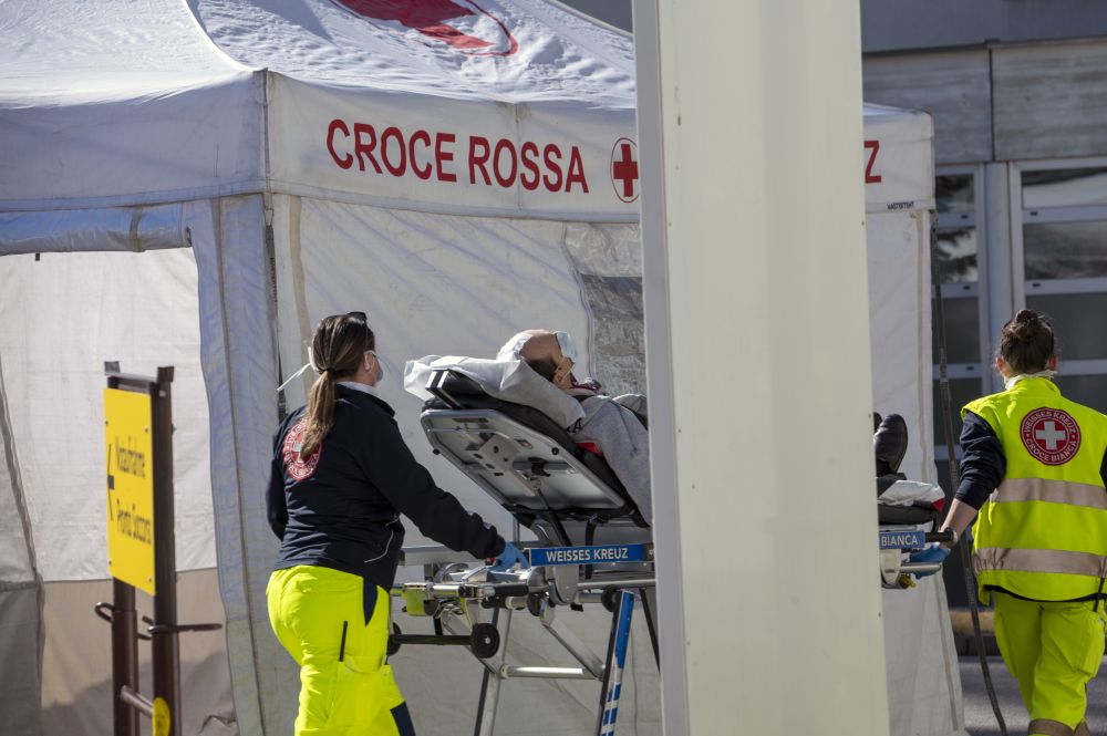 Kritikussá vált a telítettség a milánói kórházakban