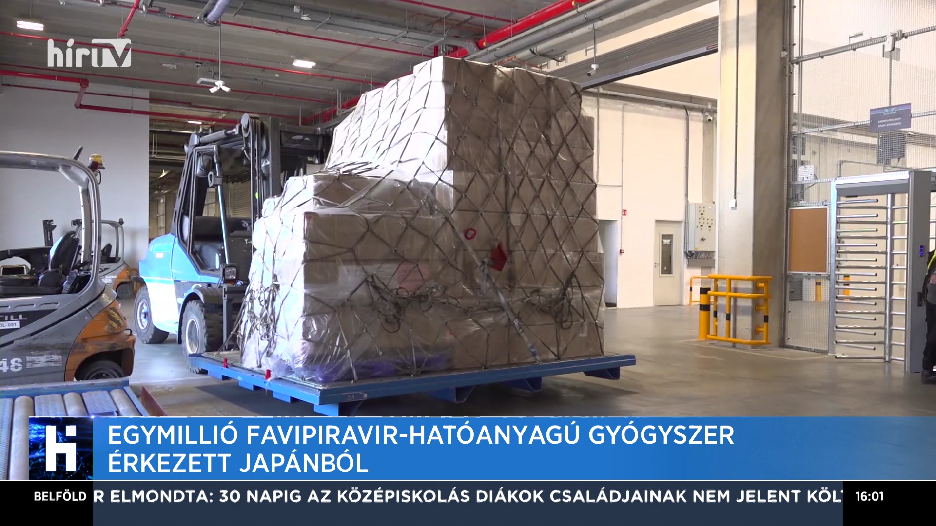 Egymillió favipiravir-hatóanyagú gyógyszer érkezett Japánból