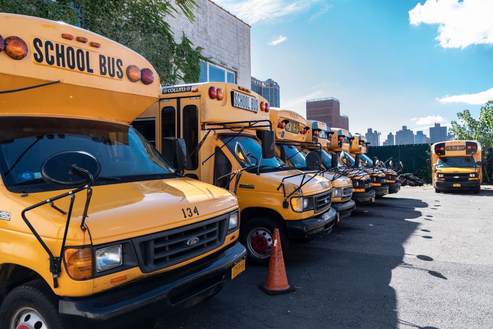 New Yorkban bezárják az iskolákat