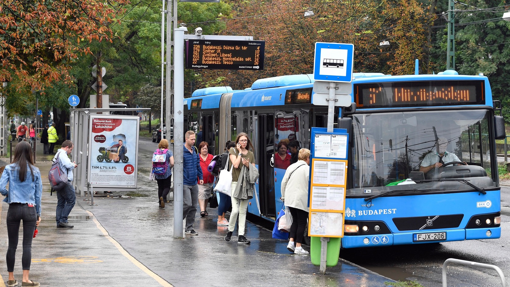 Fidesz: A BKV buszbérlési tenderének azonnali kivizsgálására van szükség