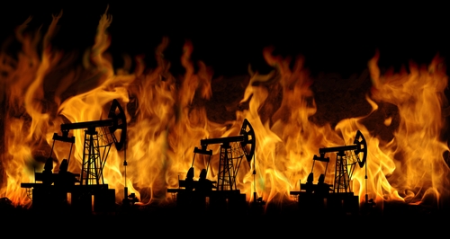 Felrobbantottak két olajkutat egy észak-iraki olajmezőn