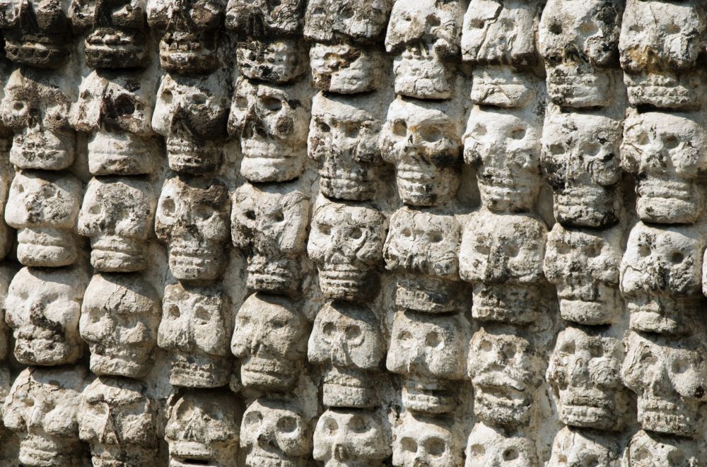 Az emberi koponyákból emelt torony újabb részét tárták fel Mexikóvárosban