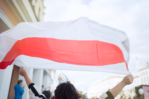 Minszkben több helyen is tüntettek, egy Mikulás-futás résztvevőit őrizetbe vették