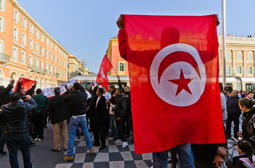 Tüntetések robbantak ki több tunéziai városban a rossz gazdasági helyzet miatt