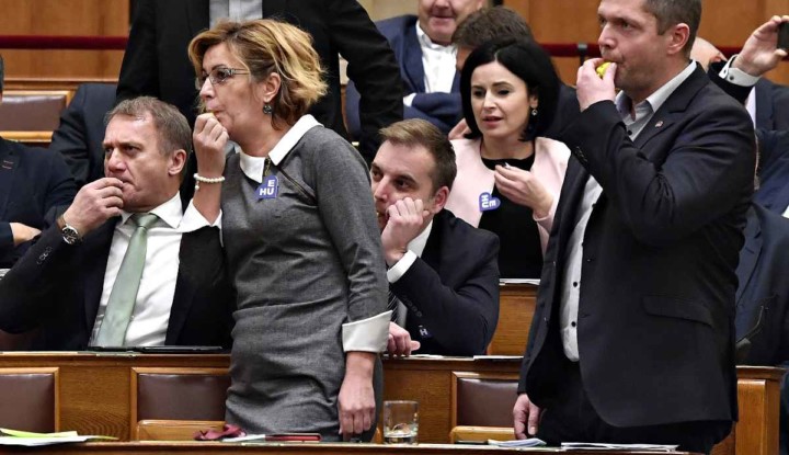 A Fidesz és a KDNP nem vesz részt a parlamenti ülésen