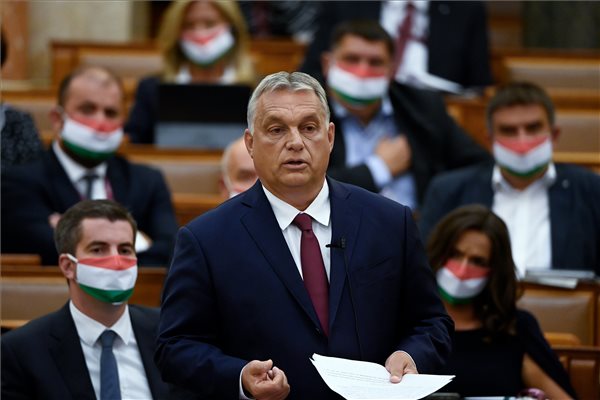 Orbán Viktor: Kamatmentes hitel segíti újrainduláskor a kkv-kat