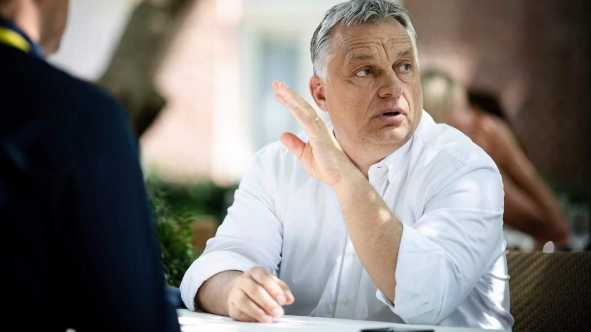 „Ők azt látják, ami van, én pedig azt nézem, ami lesz” – Orbán Viktor a Mandinernek
