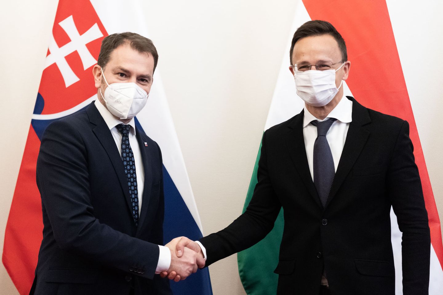 Szlovákia segítséget kért és kapott Magyarországtól