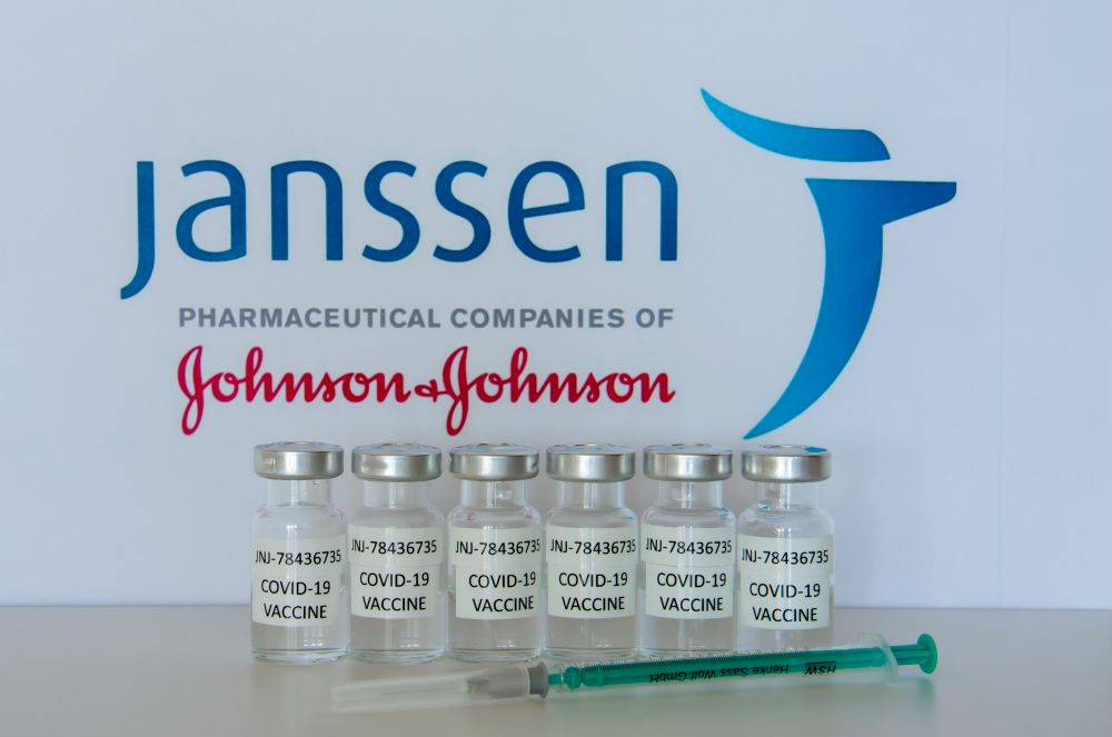 Megérkezett a Janssen-oltóanyag első szállítmánya