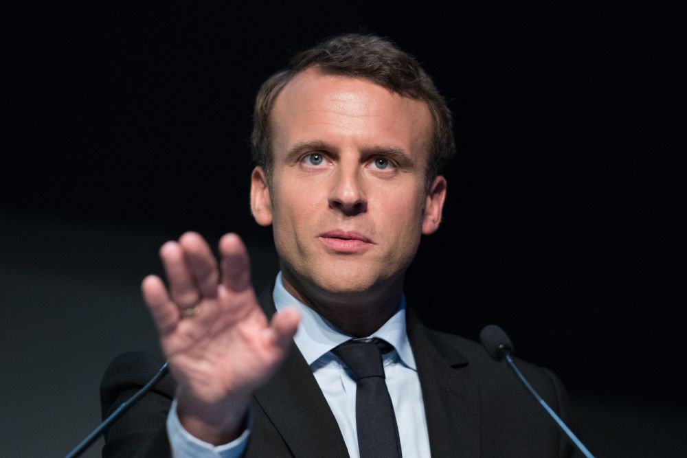 Macron: Újra kell majd értelmeznünk a saját történelmünket