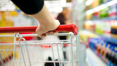 Több mint 1500 boltot ellenőrzött a fogyasztóvédelem a koronavírus miatt