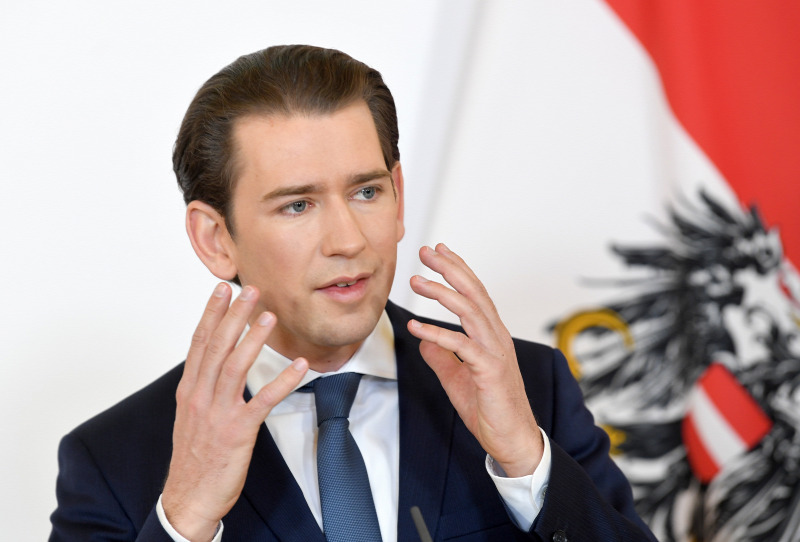Kurz: Ausztriának sürgősen egyénileg kell oltási igazolványt bevezetnie