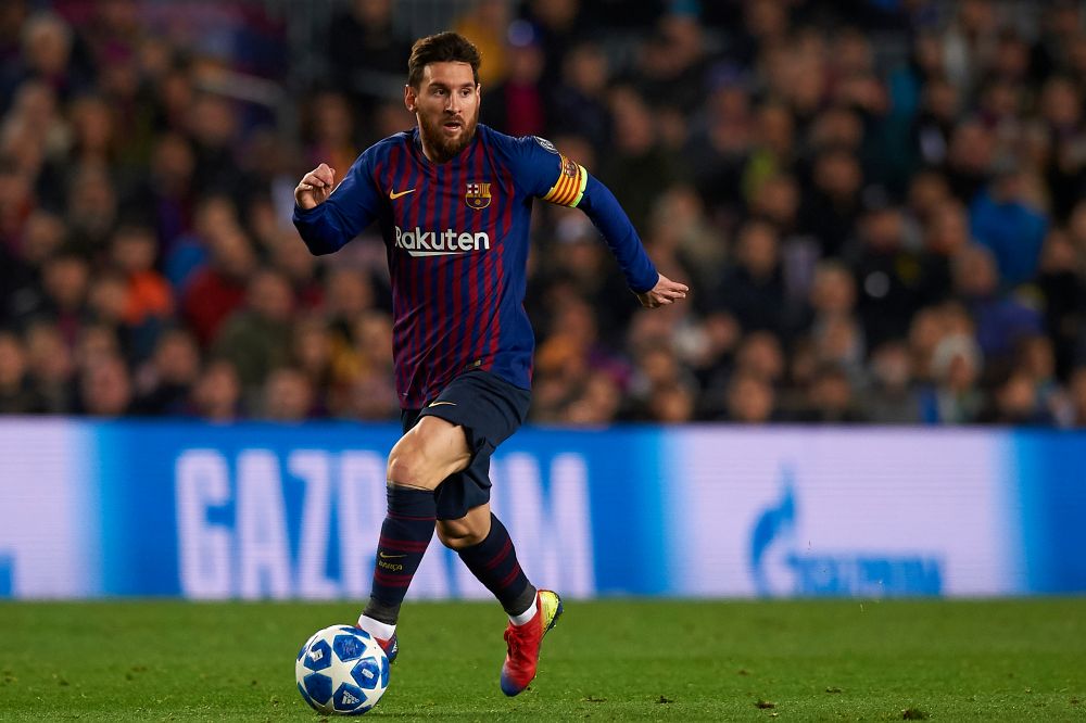A felére csökken Messi fizetése 