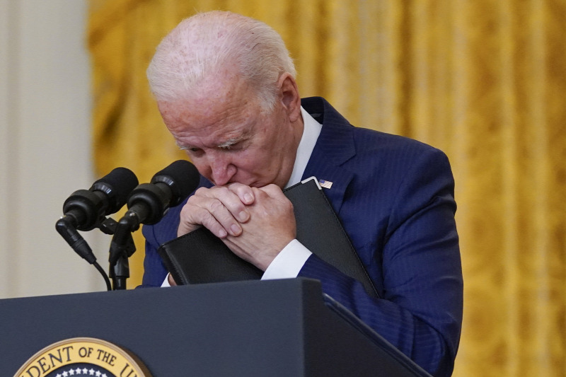 Joe Biden bevallotta, hogy nem ő dönti el, milyen kérdésekre válaszolhat a sajtótájékoztatókon