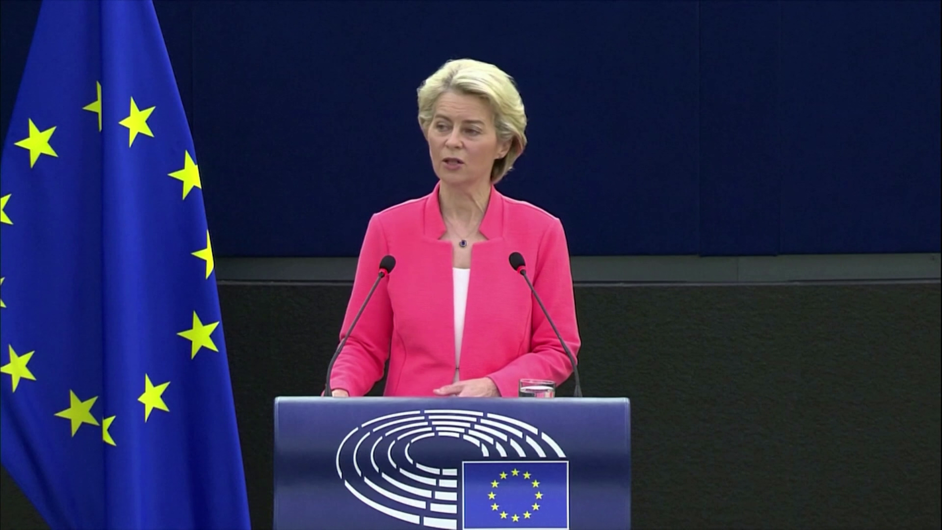 Az Európai Bizottság elnöke aggódik a magyar és a lengyel jogállamiság miatt 