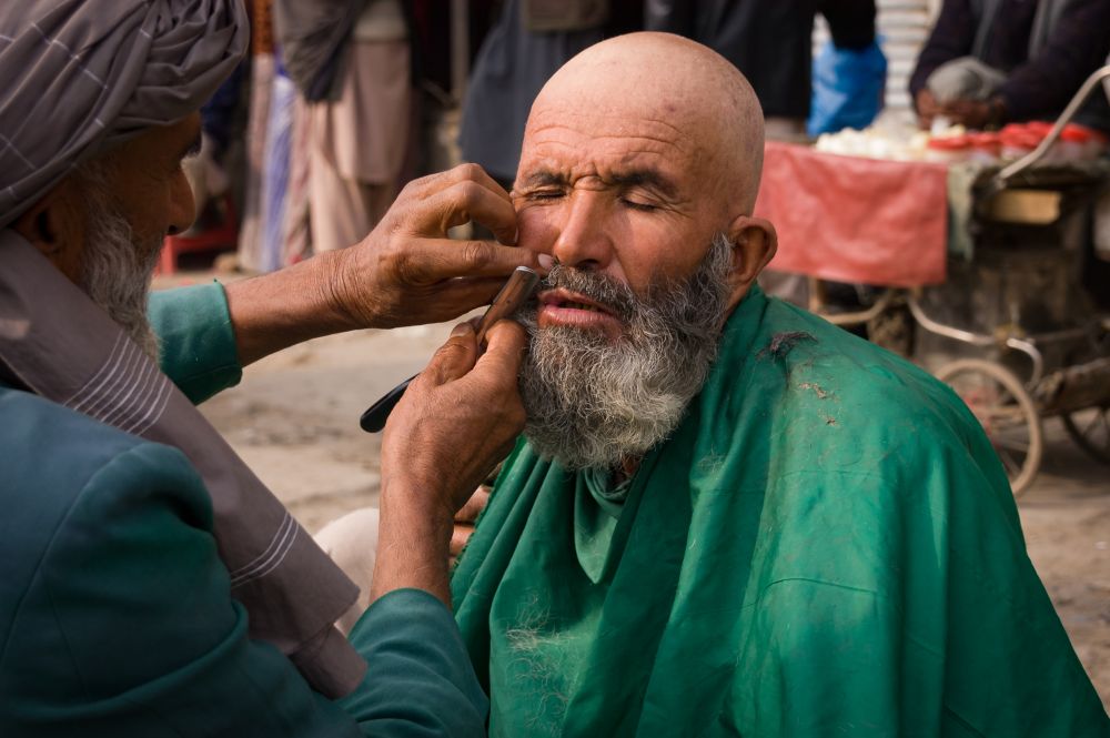 Tilos a szakáll leborotválása Dél-Afganisztánban