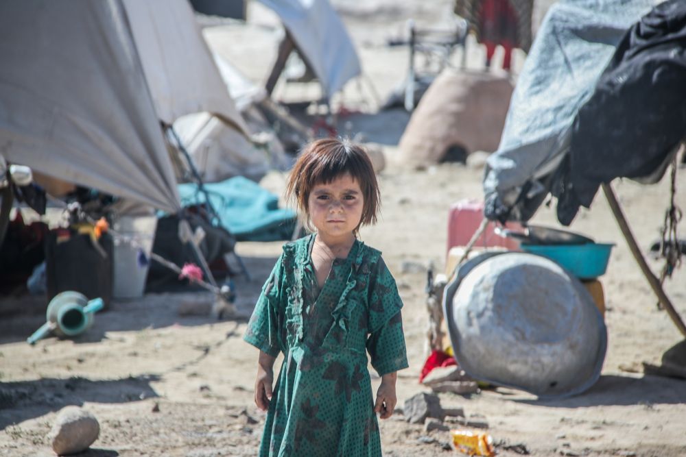 Afganisztán az összeomlás szélén áll, gyermekek fognak éhen halni