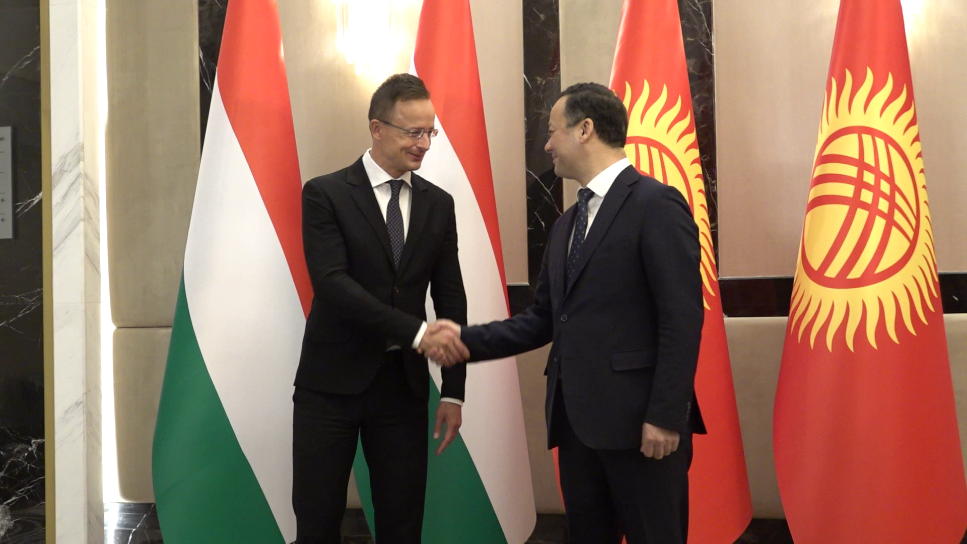 Szijjártó: Fontos az EU és Közép-Ázsia együttműködése