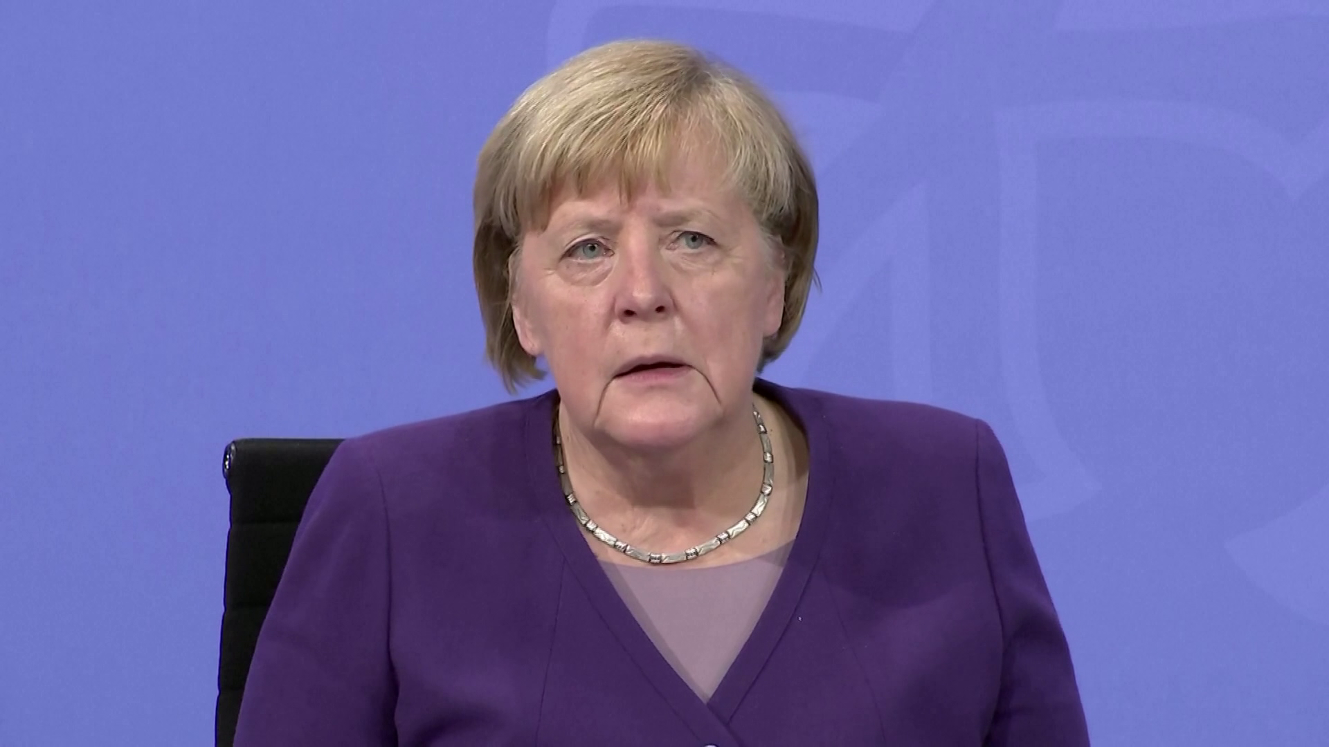 Angela Merkel: Kötelező az oltás, kitiltják az oltatlanokat a boltokból 