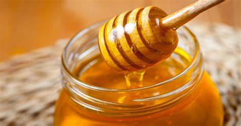 400 üveg mézet adományoztak a covid-árváknak 