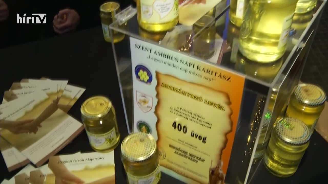 Soroló: Covid-árváknak adományoztak a méhészek