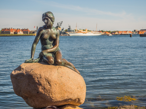  Egy dán bíróság 14 millió forintra emelte A kis hableány-szobor miatt kiszabott bírságot 