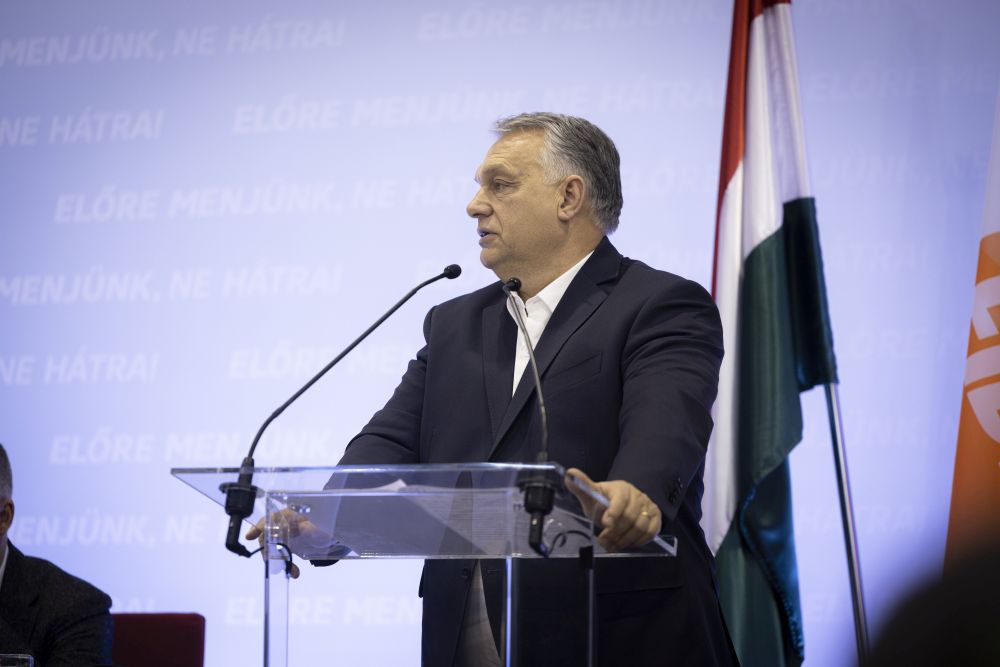 Orbán Viktor Nagyszalontán: június 9-én még megállíthatjuk a háborús menetet