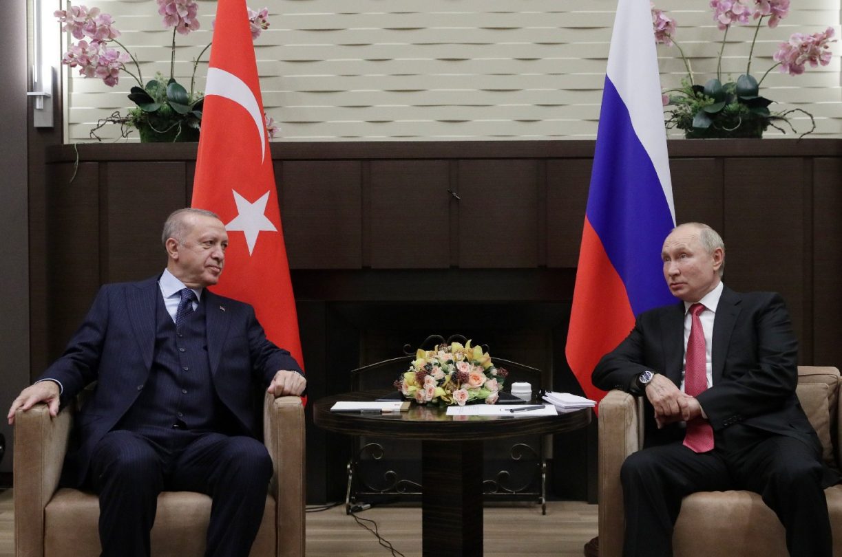 Erdogan: Törökország a béke létrehozásán munkálkodik, beszélni fog Putyinnal 