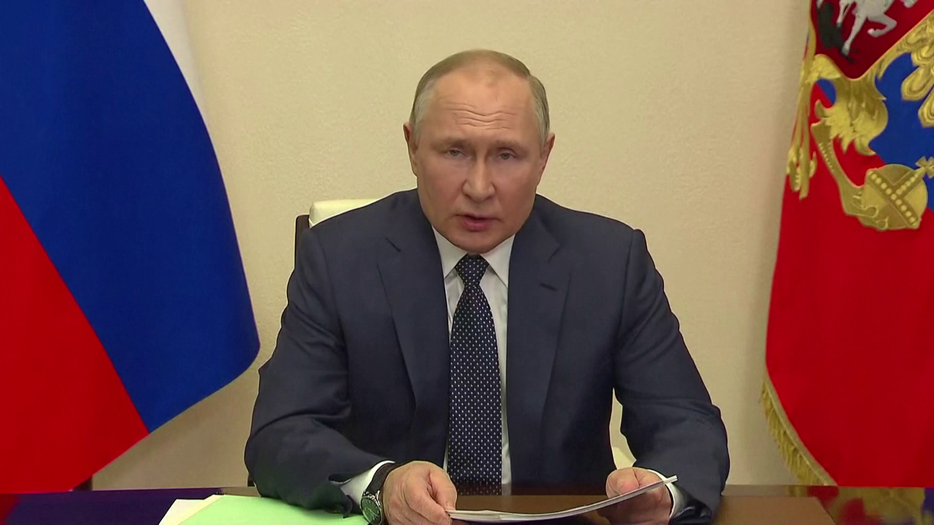 Putyin: Orosz bankokban nyitott rubelszámláról kell fizetni az orosz gázért 
