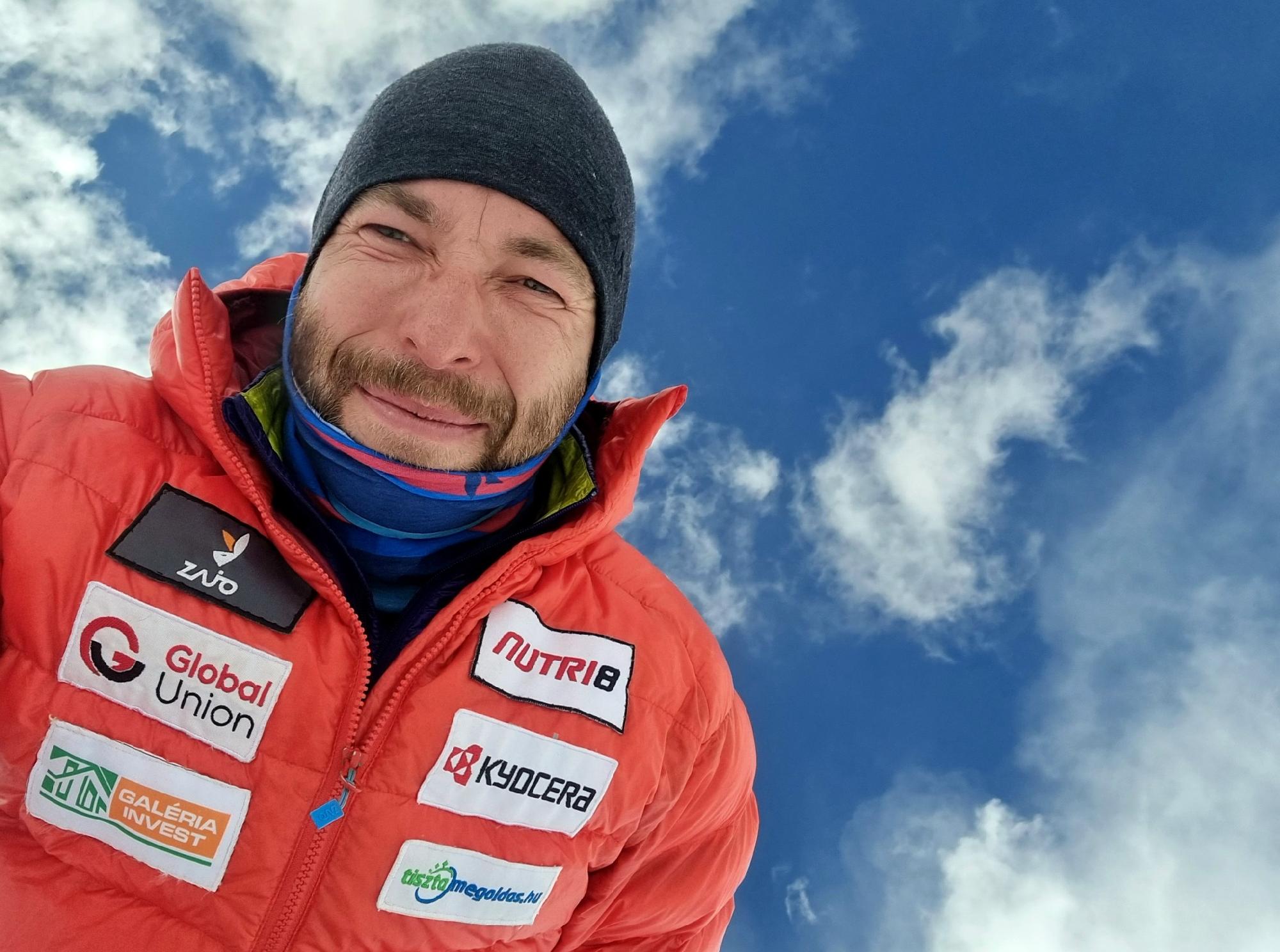Suhajda Szilárd sikeresen elérte a Lhoce 8516 méteres csúcsát