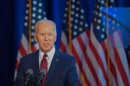 Biden: Washington nem aggódik egy esetleges phenjani nukleáris kísérlet miatt