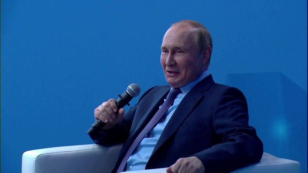 Vlagyimir Putyin: Amerika gyarmataként viselkelkednek az európai országok