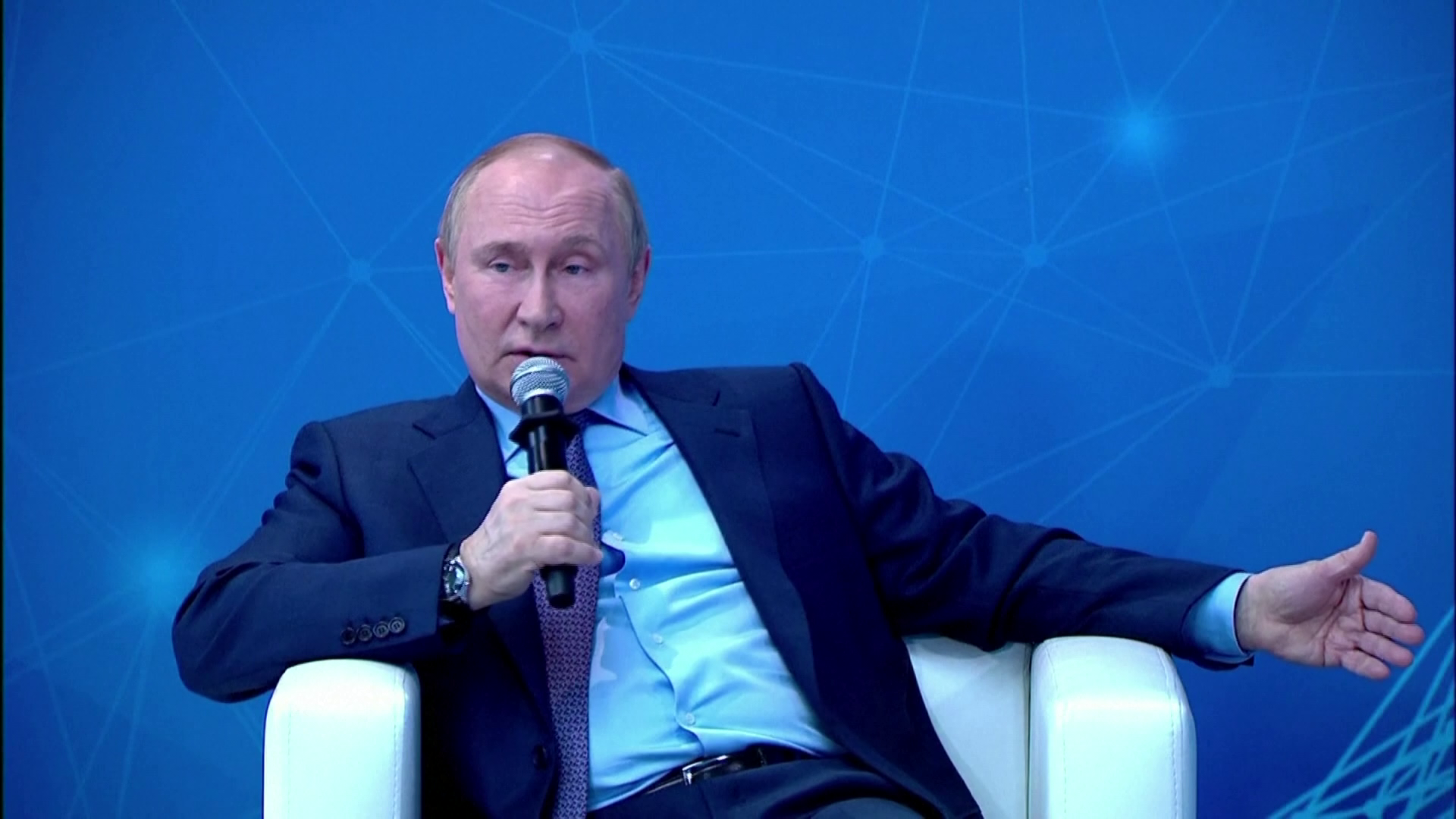 Sajtóhírek szerint Putyin rosszul lett egy értekezleten
