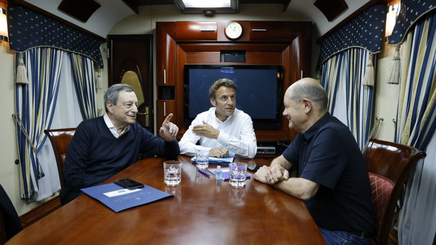  Megérkezett Kijevbe Emmanuel Macron, Olaf Scholz és Mario Draghi