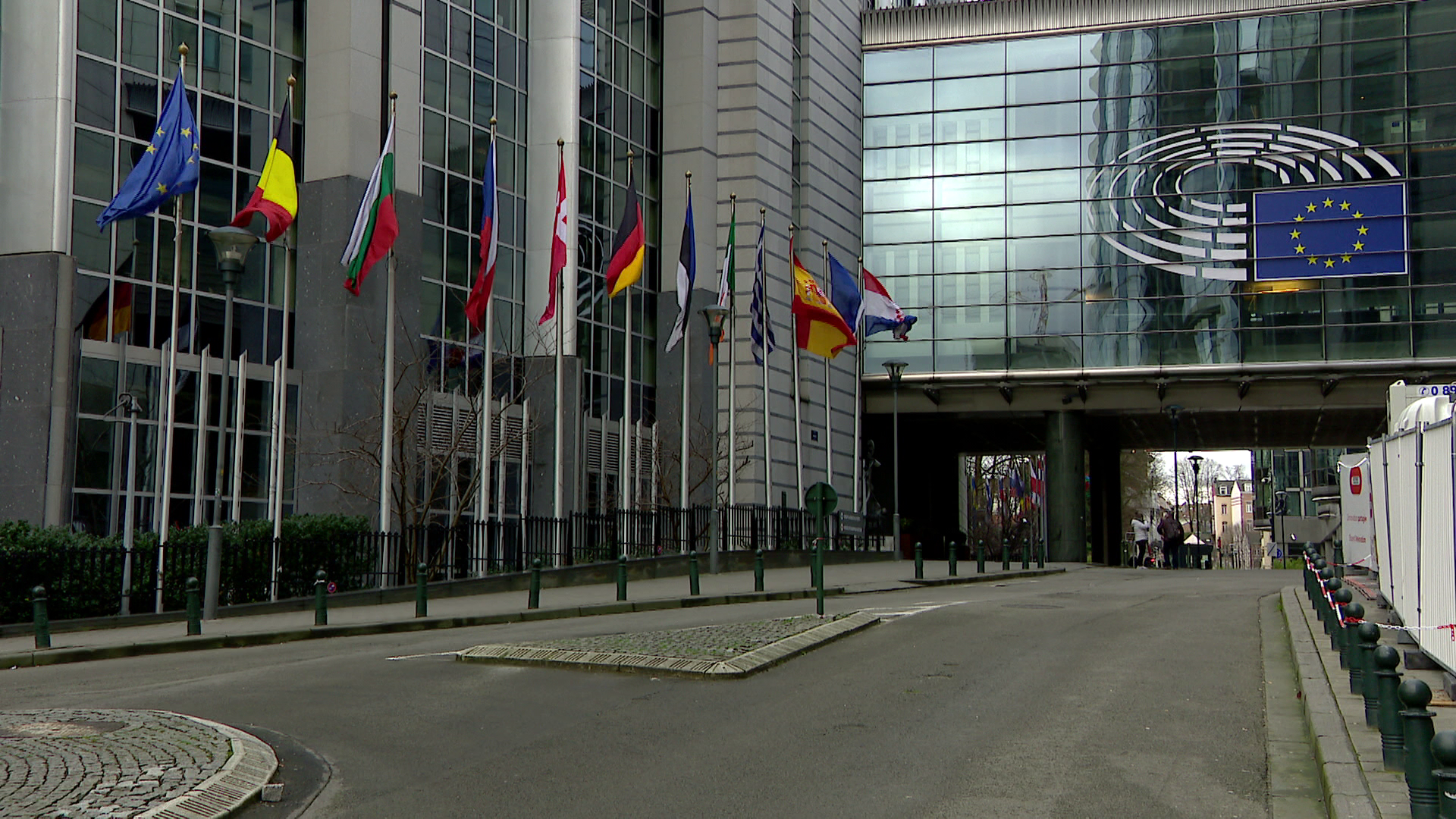 Feloszlatná az Európai Parlamentet a Fidesz és a KDNP 