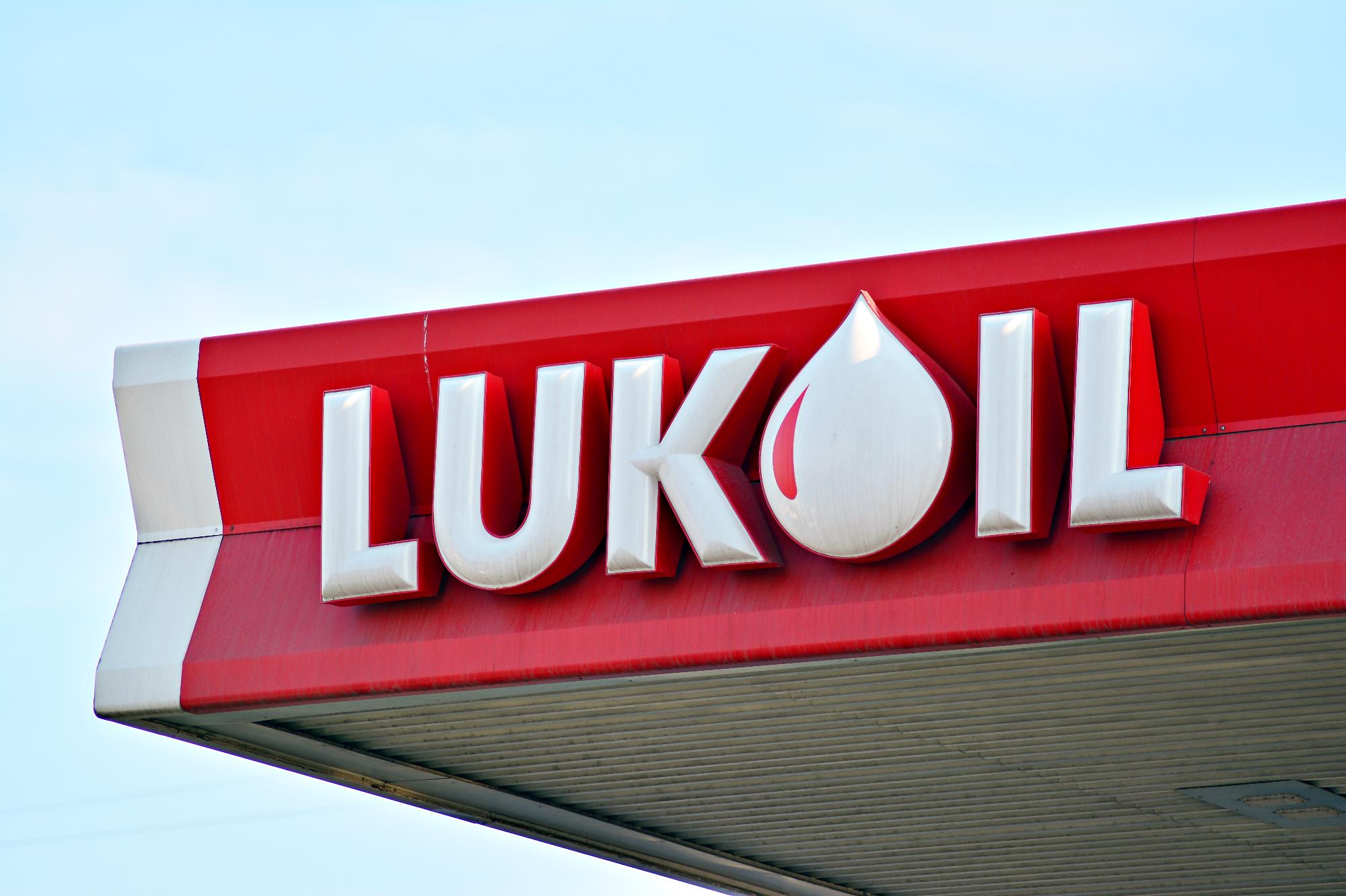 A Lukoil is korlátozza a tankolást a kutakon