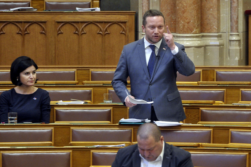Gyurcsány felszámolta az MSZP-t: mindenki menekül a pártból