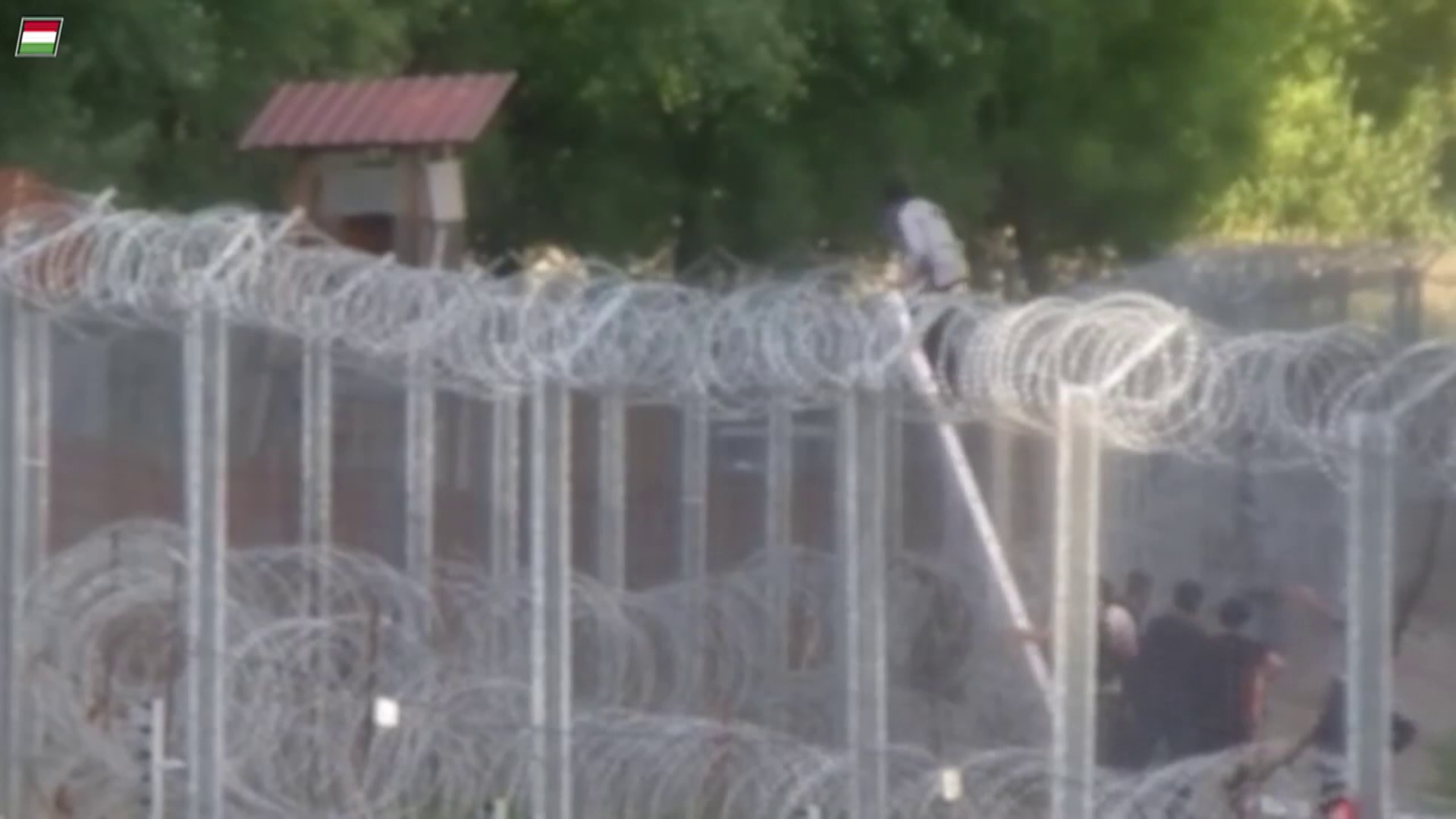 Több mint száz határsértőt tartóztattak fel Csongrád megyében az éjszaka