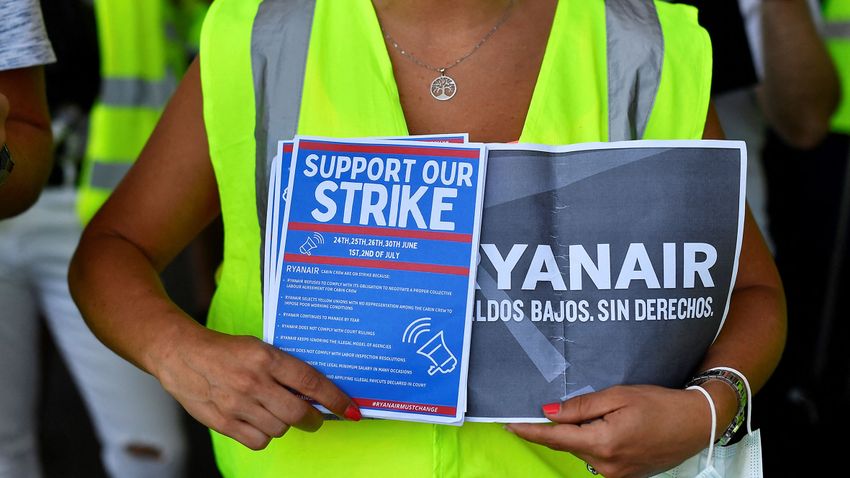 Sztrájkolnak a Ryanairnél, elégedetlenek a dolgozók