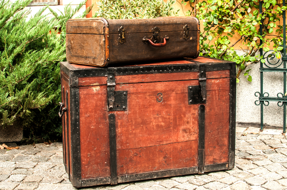 Megrázó részletek: kiderült, kiket rejtettek az ausztrál család frissen vásárolt bőröndjei