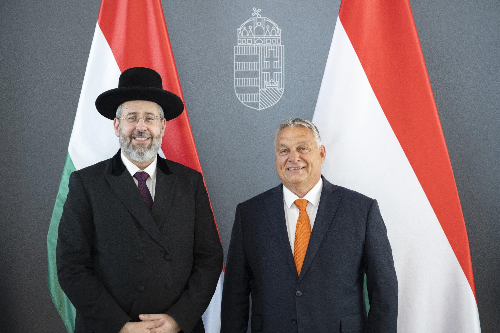 Orbán Viktor miniszterelnök a Karmelita kolostorban fogadta...