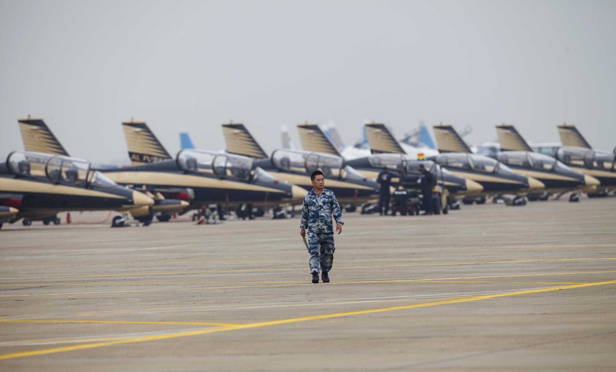 Oroszország és Kína ellenséges repülőgép-hordozó csoportok legyőzését gyakorolta