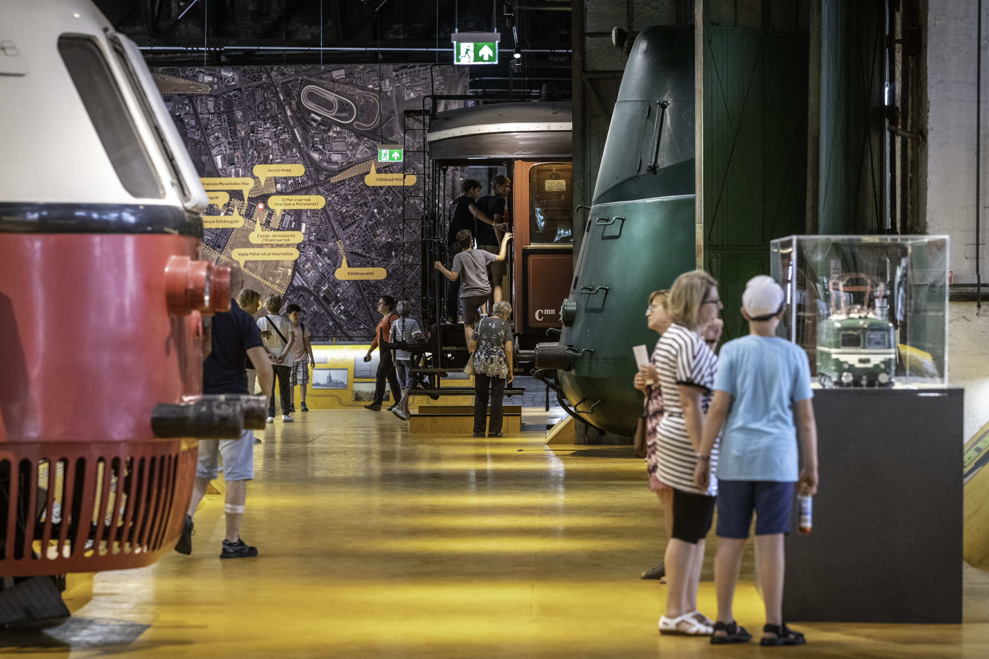Több mint negyvenezren látogatták meg a Közlekedési Múzeum különleges járműveit bemutató időszaki kiállítását