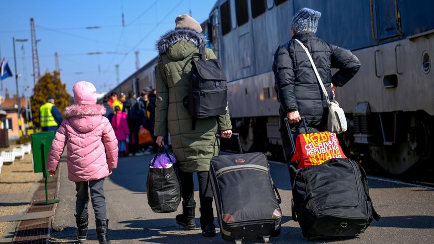 ORFK: Mintegy 9 ezren érkeztek Ukrajnából kedden 