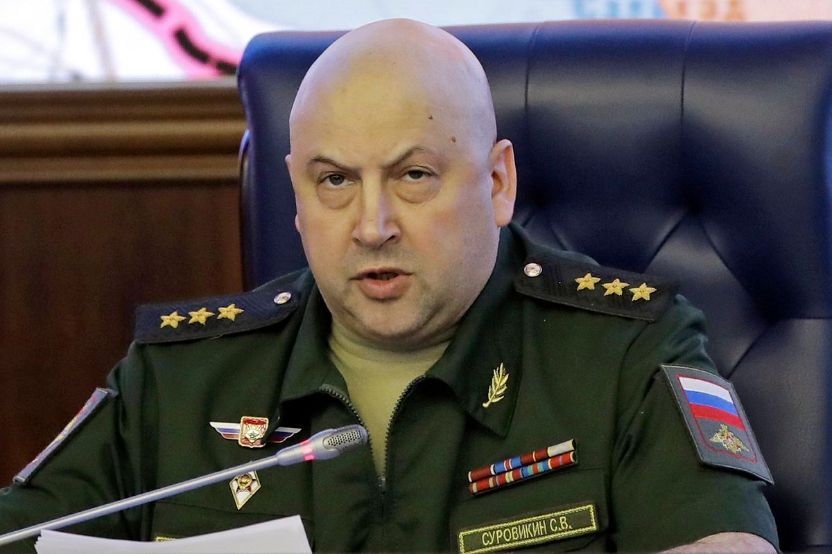Orosz parancsnok: Módszeresen őrlik fel az ellenséget 