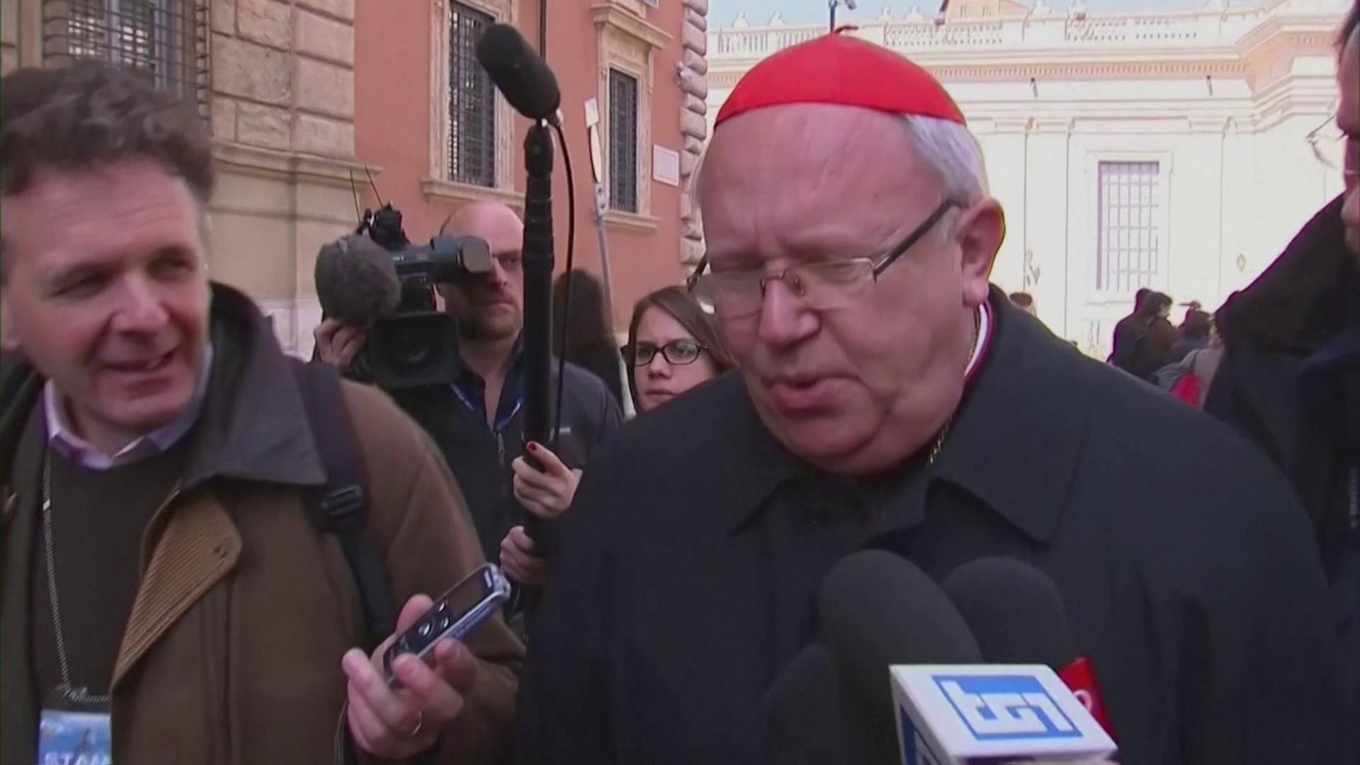 A Vatikán is vizsgálatot indít a pedofil bíboros ügyében