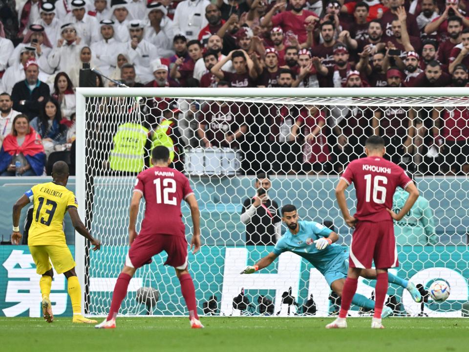 Valencia duplájával Ecuador legyőzte Katart a torna nyitányán
